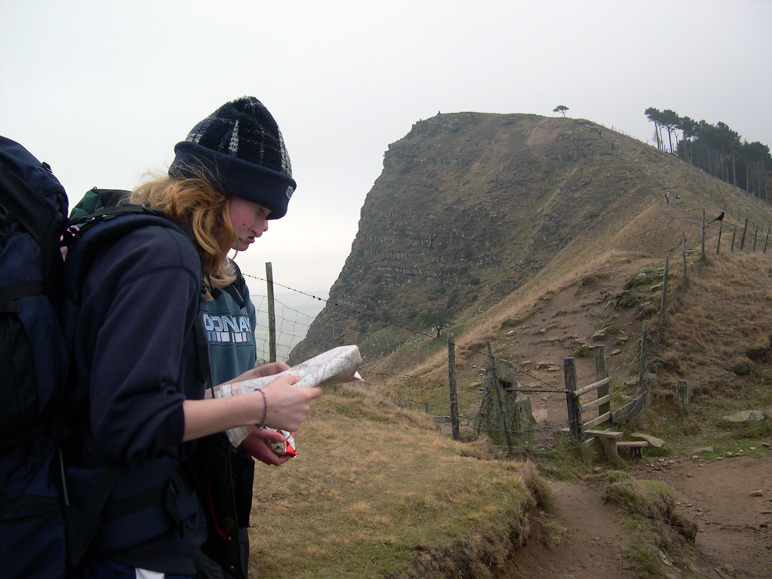 2 pupils map reading on Duke of Edinburgh